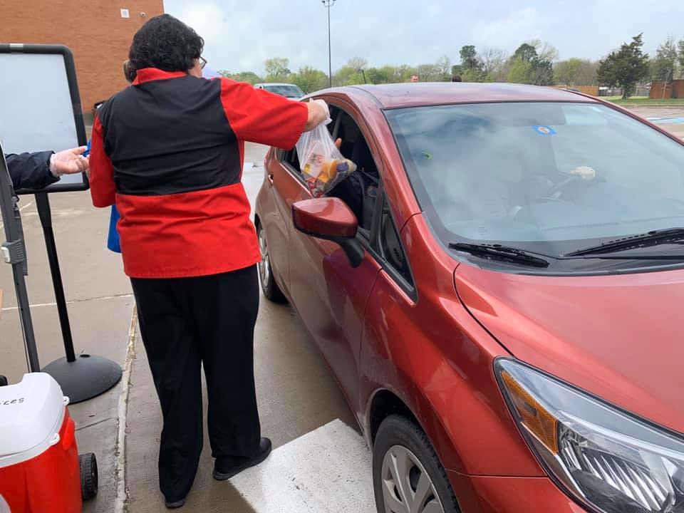 Mesquite ISD continues to feed students during shelter in place